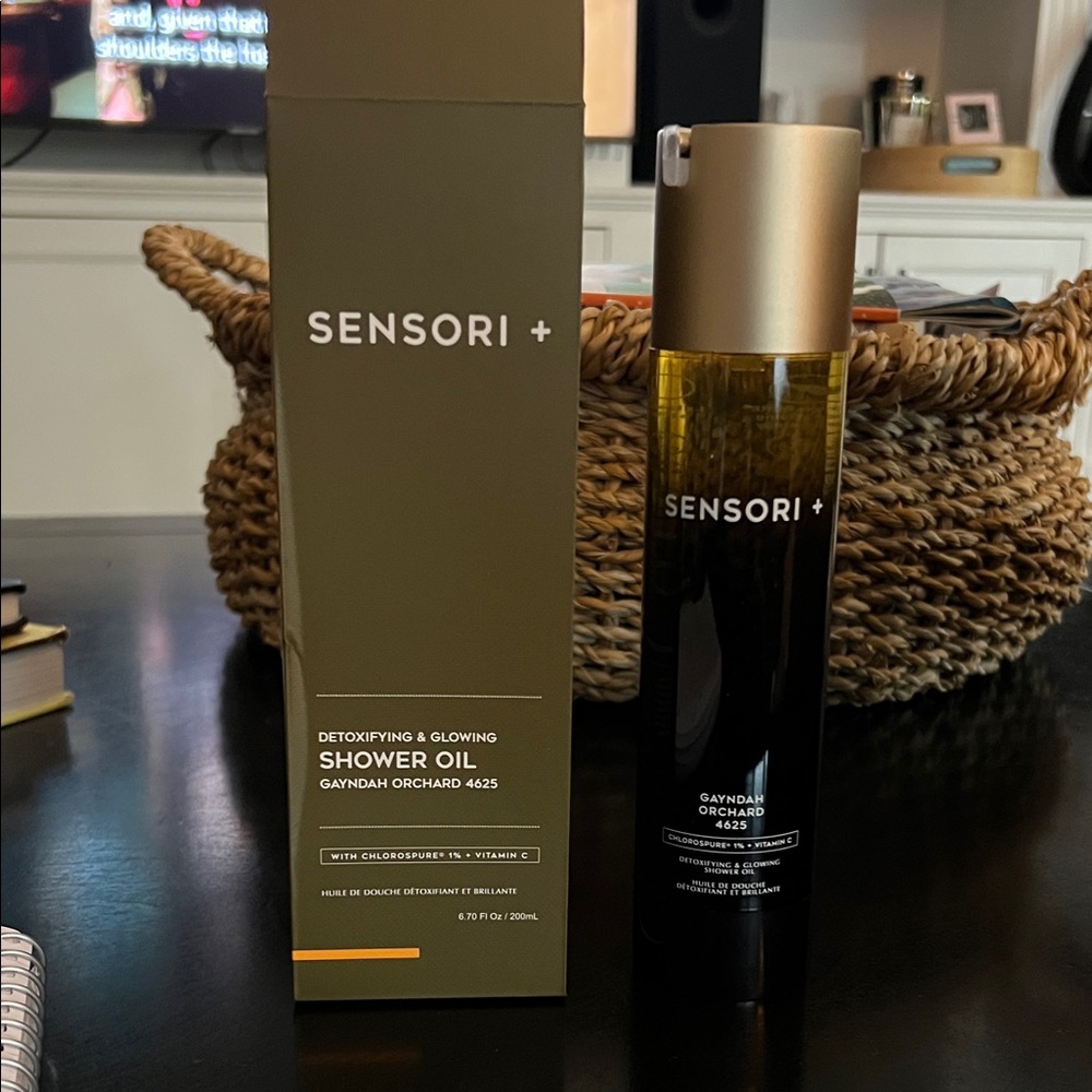 SENSO Detoxifying & Glowing Shower Oil - Gold and Black